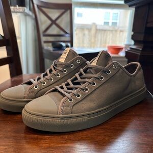 Nothing New size 9.5